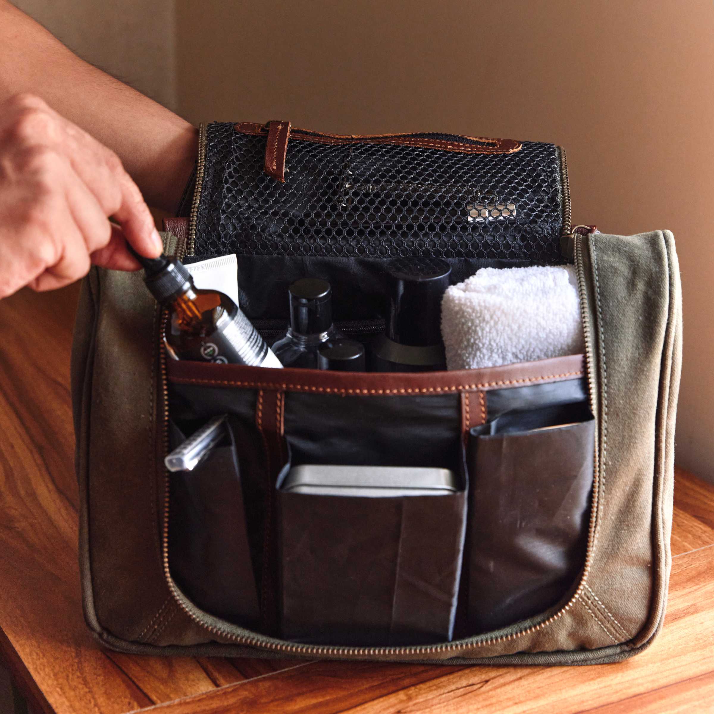 Olive Toiletry Bag | Waxed Canvas - Dpotli