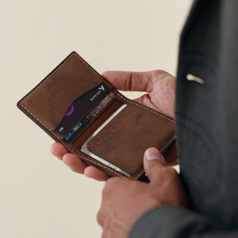 Minimalist Bifold Leather Wallet