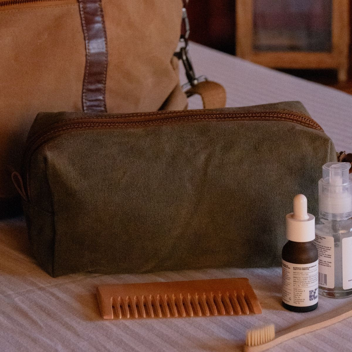 Brown Canvas Dopp Kit - Dpotli