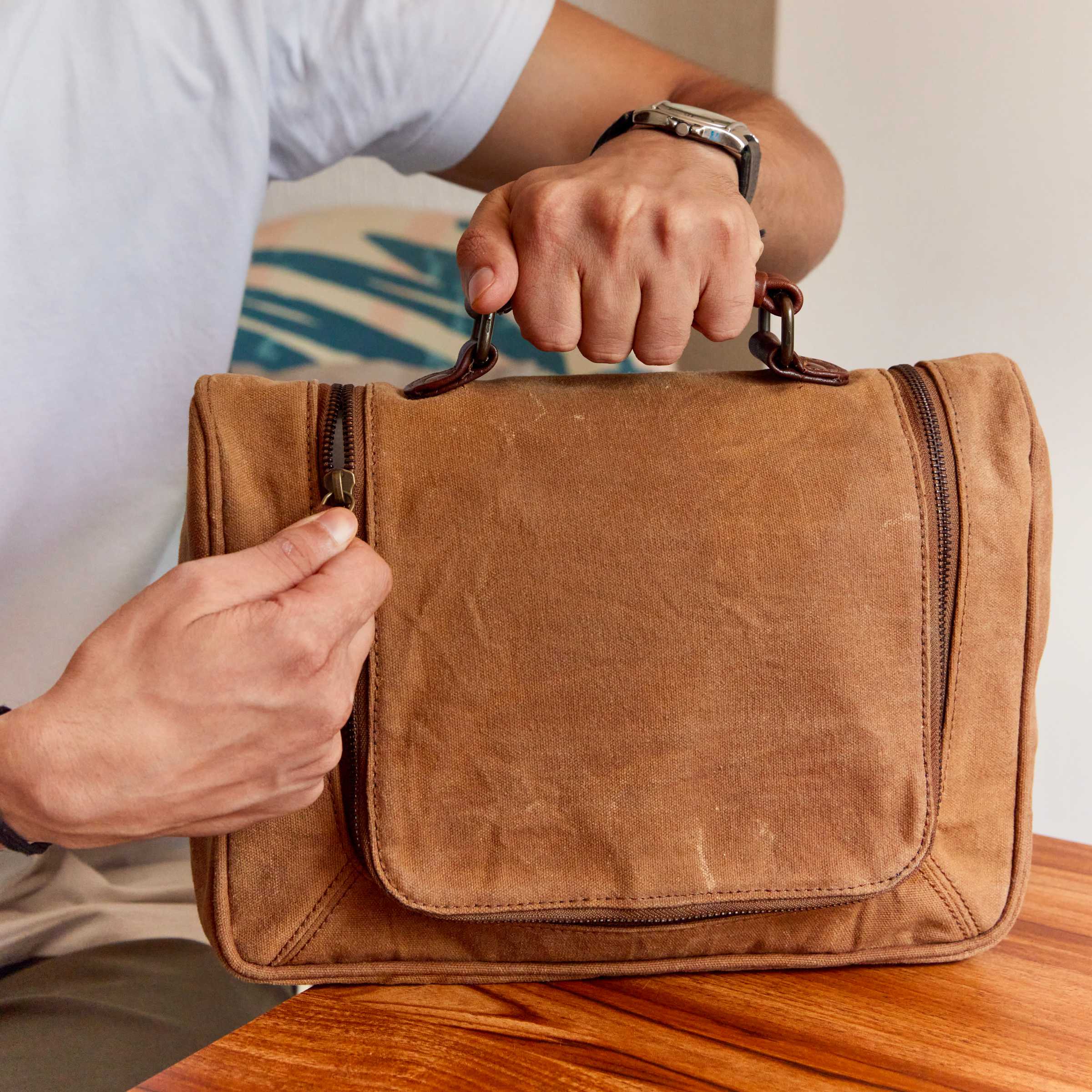 Brown Toiletry Bag | Waxed Canvas - Dpotli