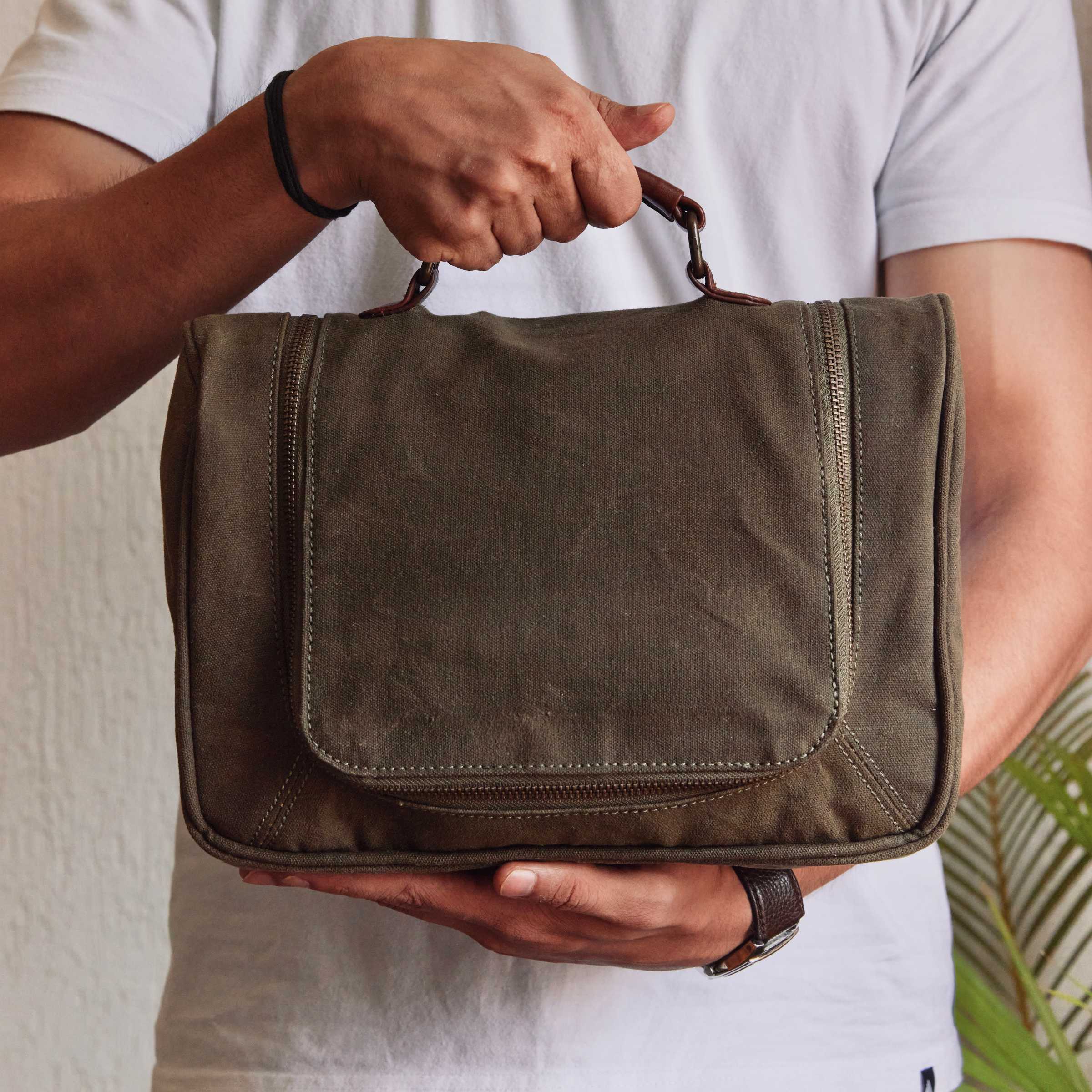 Brown Toiletry Bag | Waxed Canvas - Dpotli