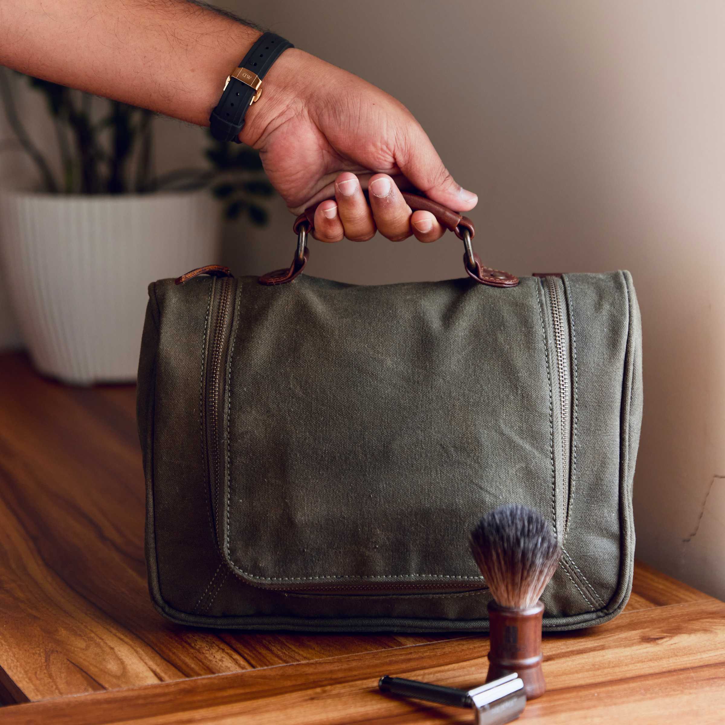 Olive Toiletry Bag | Waxed Canvas - Dpotli