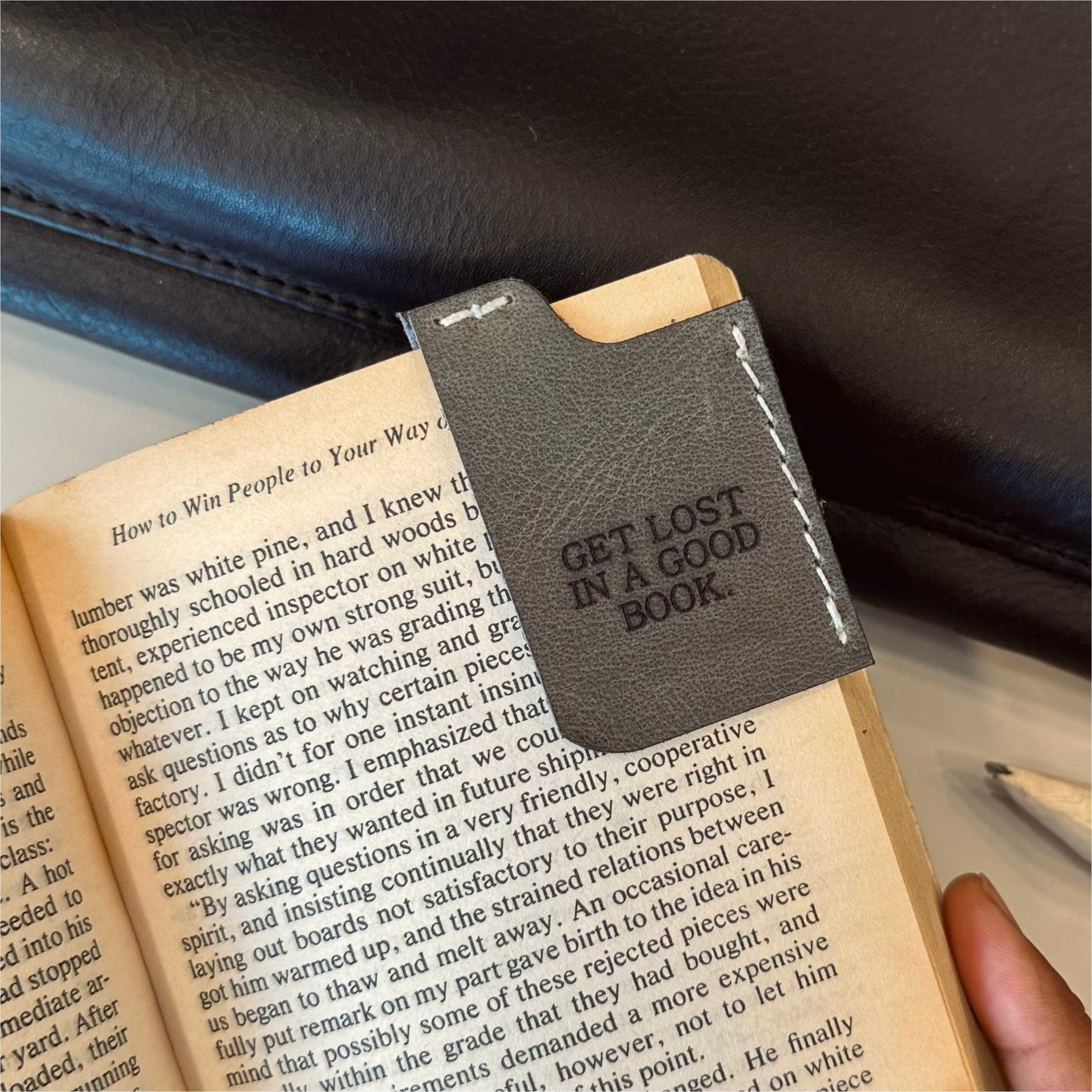 Personalised Leather Bookmarks - Dpotli